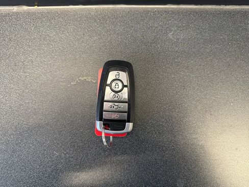 Certified 2021 Ford F150 XLT w/ Equipment Group 302A High image 19