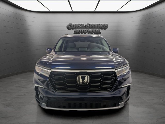 Certified 2024 Honda Pilot Touring image 2