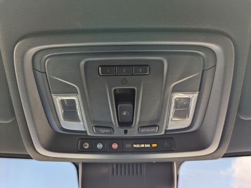 Certified 2024 Chevrolet Silverado 1500 High Country w/ Technology Package image 30