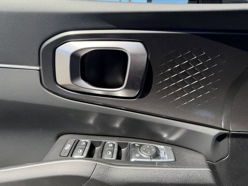 New 2026 Kia Sorento LX FWD image 16