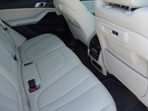 Used 2020 BMW X5 xDrive40i w/ Convenience Package AWD/4WD image 35