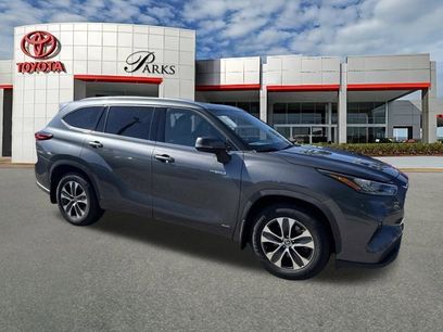 Used 2020 Toyota Highlander XLE