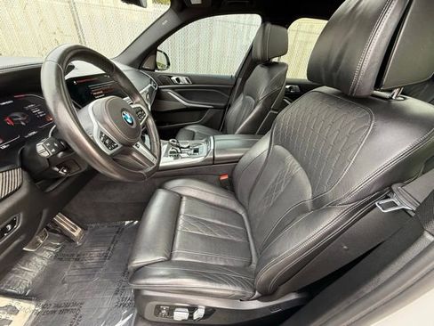 Used 2021 BMW X5 M50i w/ Premium Package image 18