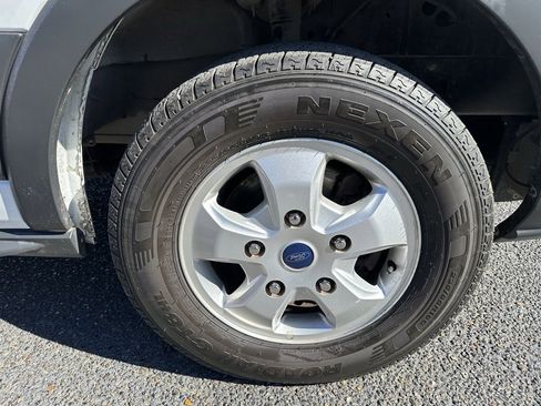 Used 2018 Ford Transit 350 XLT image 25