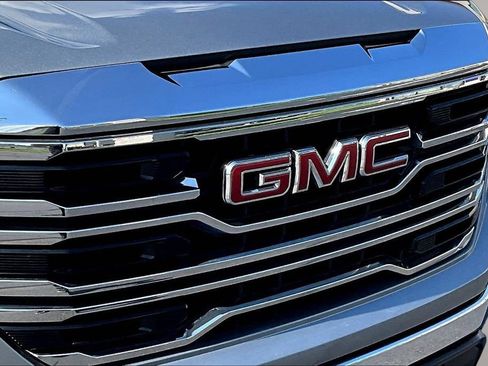 Used 2025 GMC Sierra 1500 SLT AWD/4WD image 30