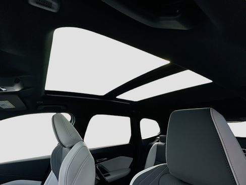 New 2026 BMW X1 xDrive28i w/ Convenience Package image 16