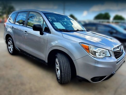 Used 2014 Subaru Forester 2.5i AWD/4WD image 7