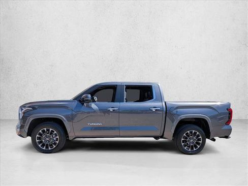 Used 2025 Toyota Tundra Limited AWD/4WD image 9