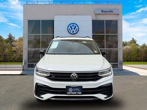 Certified 2022 Volkswagen Tiguan SE R-Line AWD/4WD image 2