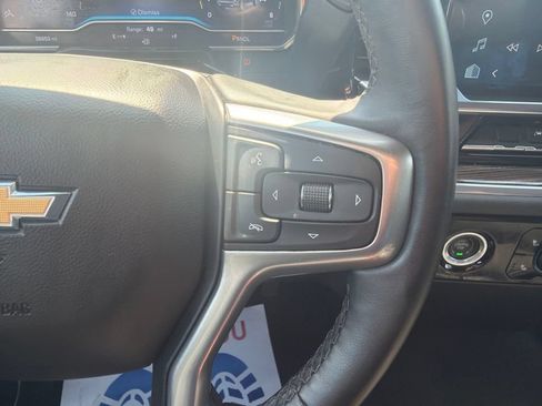 Used 2023 Chevrolet Silverado 1500 LT AWD/4WD image 20