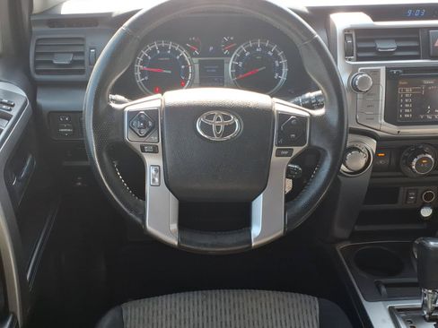 Used 2014 Toyota 4Runner SR5 AWD/4WD image 5