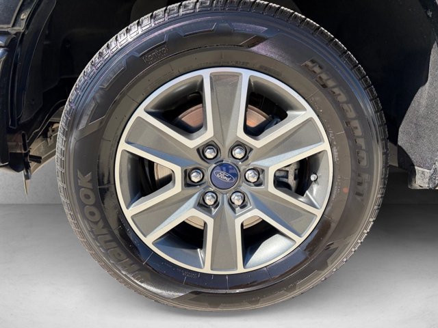 Used 2015 Ford F150 XLT w/ Equipment Group 302A Luxury RWD image 23
