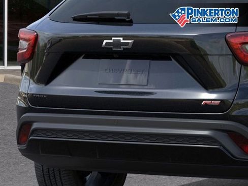 New 2026 Chevrolet Trax RS w/ Sunroof Package image 14