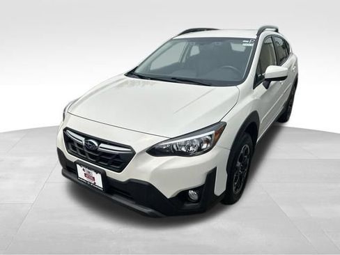 Used 2022 Subaru Crosstrek 2.0i Premium AWD/4WD image 3