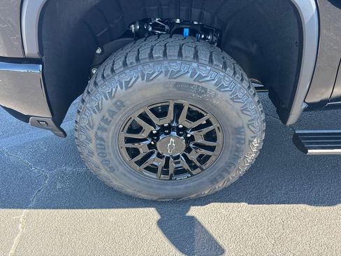 New 2026 Chevrolet Silverado 2500 ZR2 AWD/4WD image 12