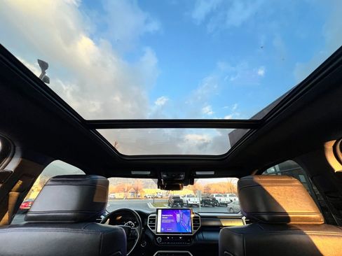 Used 2024 Toyota Tundra Platinum image 23