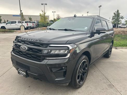 Used 2023 Ford Expedition Max Limited AWD/4WD image 3