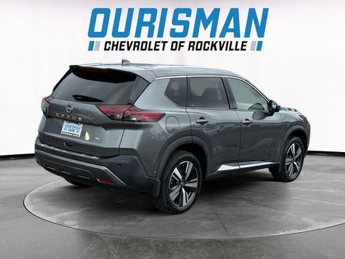 Used 2023 Nissan Rogue SL w/ SL Premium Package FWD image 6