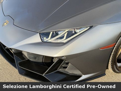 Used 2023 Lamborghini Huracan EVO image 11