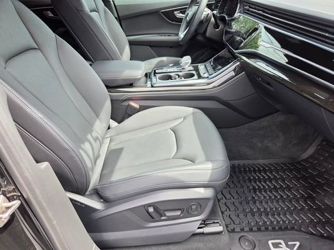 Certified 2025 Audi Q7 2.0T Premium Plus w/ Premium Plus Package AWD/4WD image 19