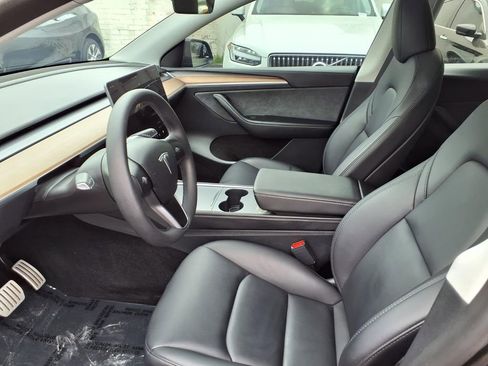 Used 2024 Tesla Model Y Performance AWD/4WD image 18