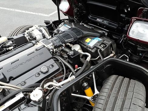 Used 1993 Chevrolet Corvette Coupe RWD image 18