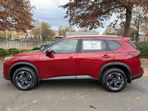 New 2026 Nissan Rogue SV image 4