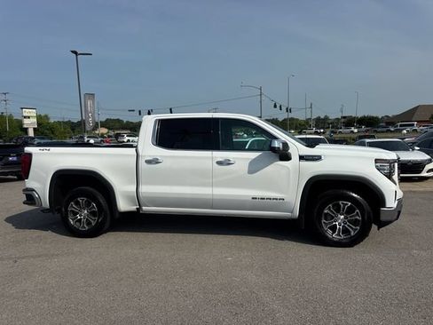 Used 2025 GMC Sierra 1500 SLT AWD/4WD image 6