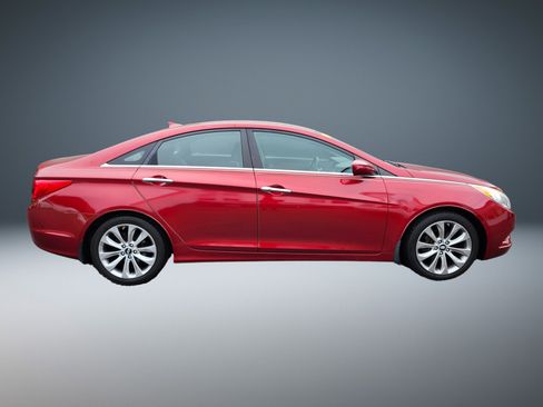 Used 2012 Hyundai Sonata SE image 2