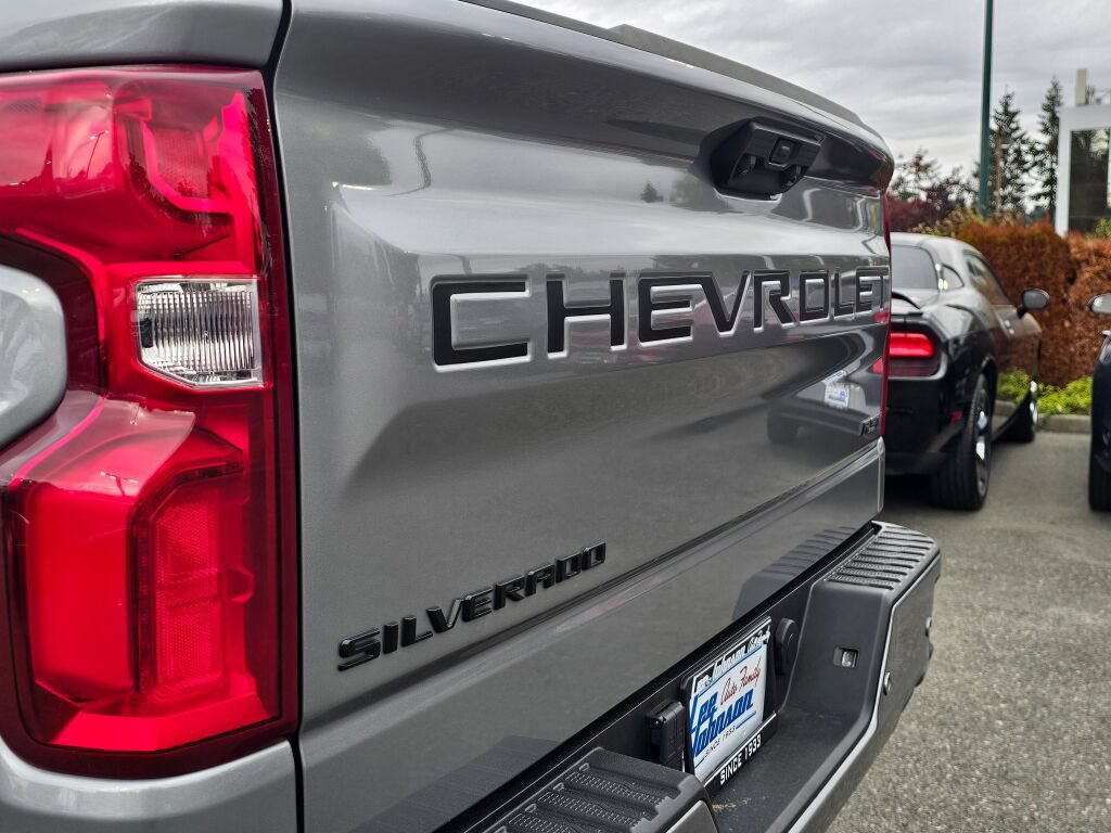 Certified 2024 Chevrolet Silverado 1500 RST w/ Convenience Package II AWD/4WD image 13