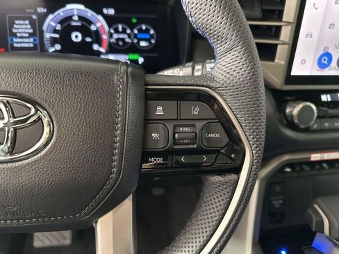 Used 2026 Toyota Sequoia Platinum AWD/4WD image 27