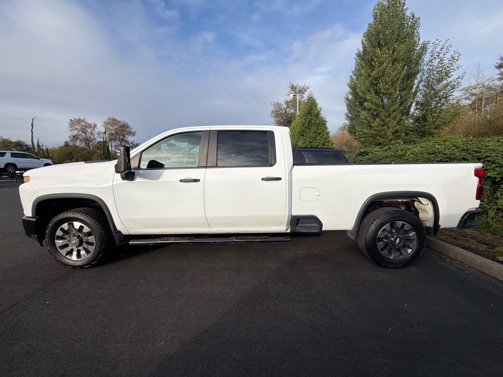 Used 2022 Chevrolet Silverado 2500 Custom w/ Custom Convenience Package AWD/4WD image 5
