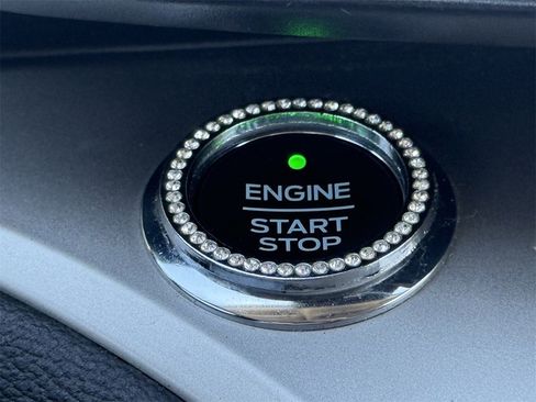 Certified 2021 Ford Explorer XLT w/ Equipment Group 202A image 24