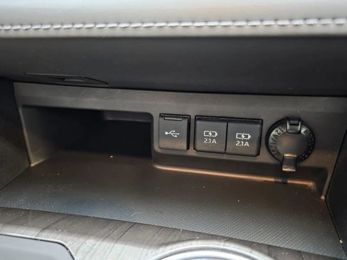 Used 2021 Toyota Highlander Limited image 42