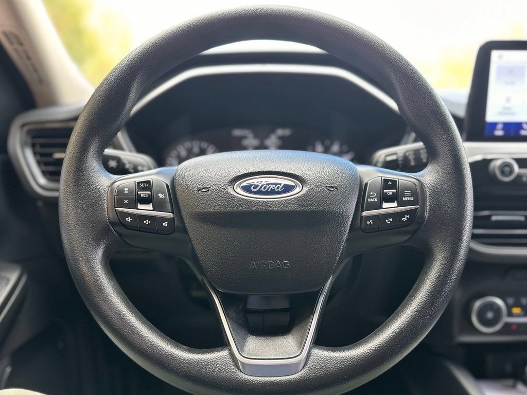 Used 2020 Ford Escape SE FWD image 8