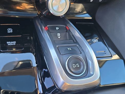 Used 2023 Acura MDX SH-AWD image 17