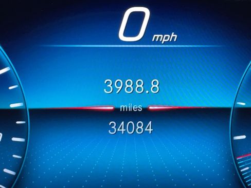 Used 2020 Mercedes-Benz GLB 250 image 16