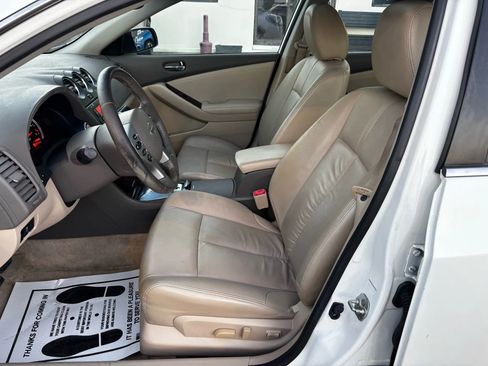 Used 2012 Nissan Altima 2.5 SL w/ 2.5SL Pkg FWD image 16