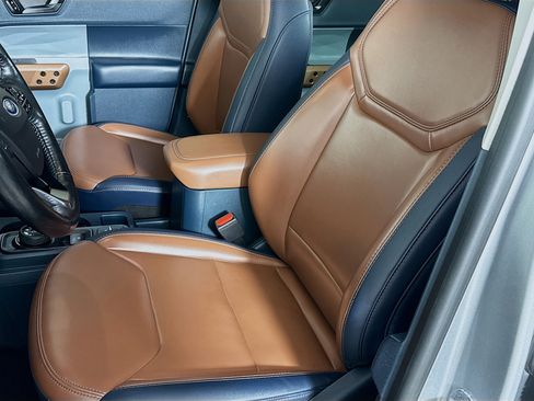 Used 2022 Ford Maverick Lariat w/ Lariat Luxury Package image 22