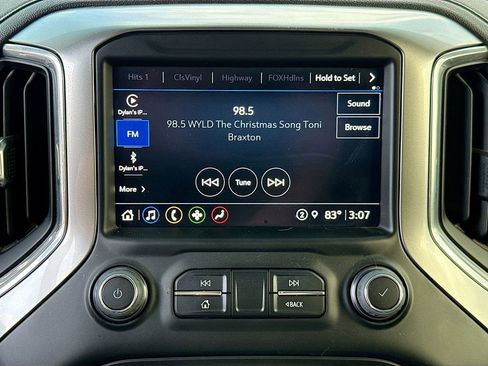 Used 2022 Chevrolet Silverado 1500 LTZ image 14