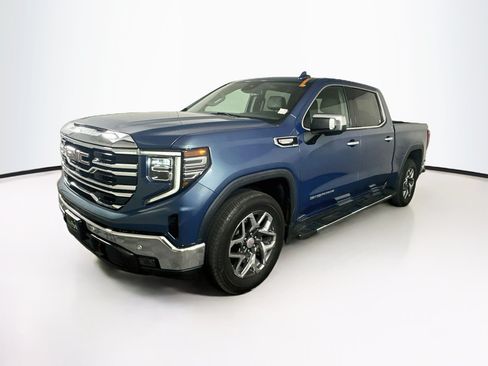 Used 2024 GMC Sierra 1500 SLT RWD image 3