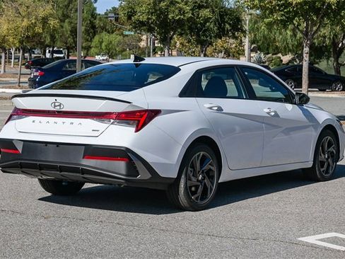 New 2026 Hyundai Elantra Sport image 4