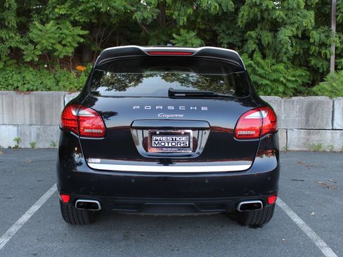 Used 2014 Porsche Cayenne AWD/4WD image 8