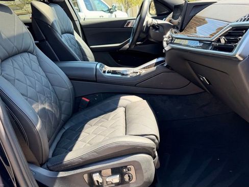 Used 2025 BMW X6 xDrive40i AWD/4WD image 33