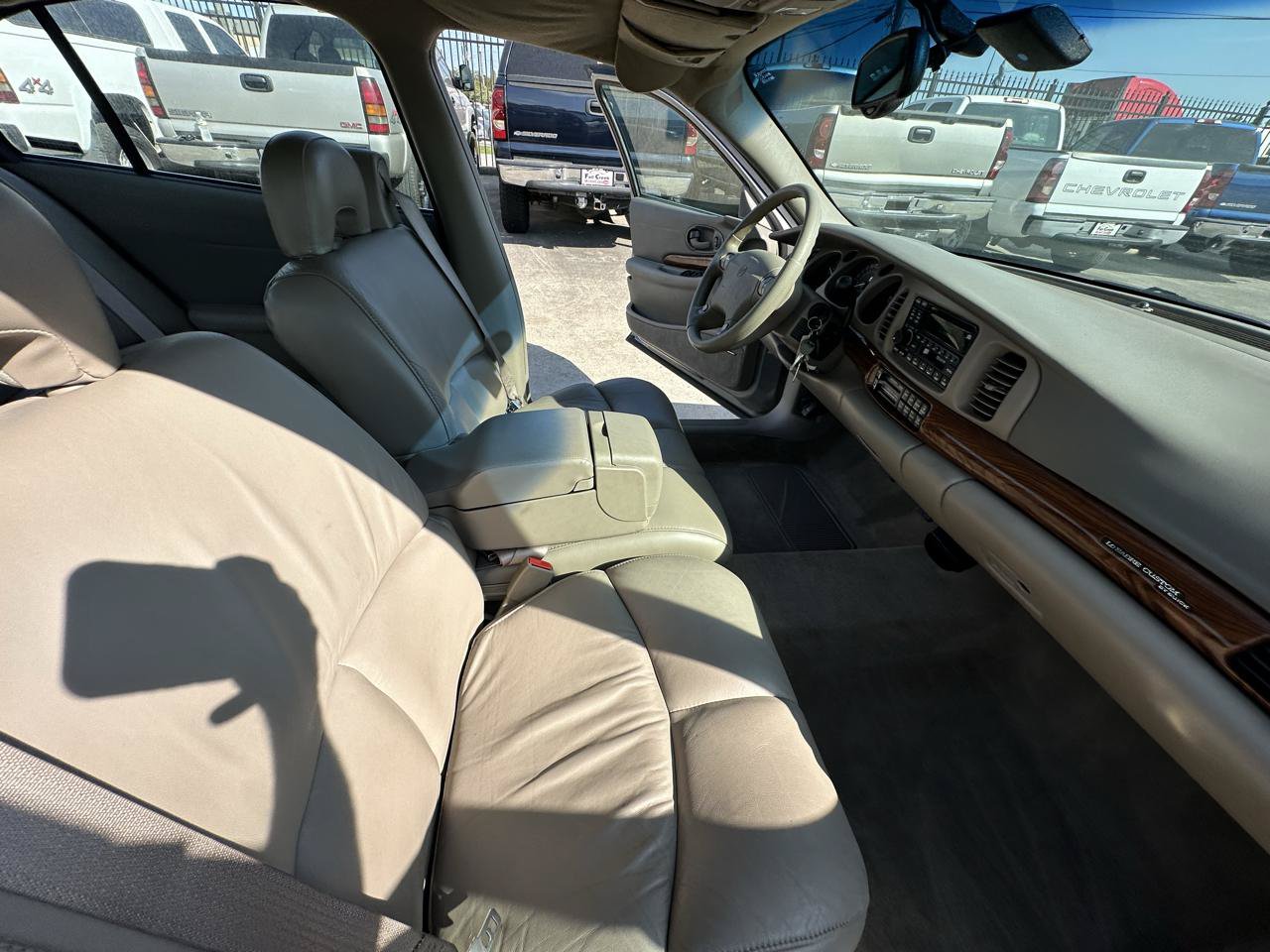 Used 2000 Buick Le Sabre Custom w/ Prestige Opt Pkg FWD image 31