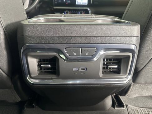 Used 2025 GMC Sierra 2500 Denali w/ Denali Reserve Package image 20