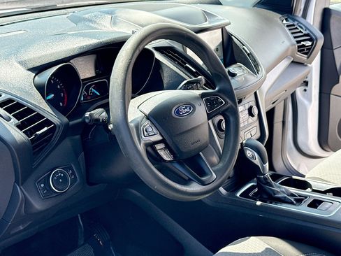 Used 2019 Ford Escape SE AWD/4WD image 4