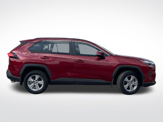 Used 2025 Toyota RAV4 XLE w/ Convenience Package FWD image 2