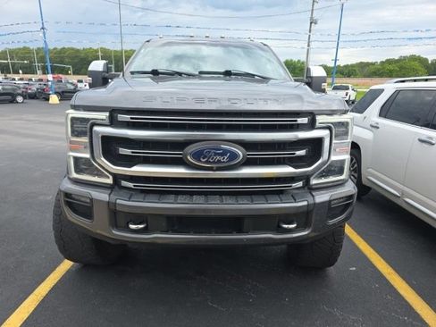 Used 2022 Ford F250 Platinum AWD/4WD image 2