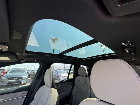 New 2026 Volvo XC90 B6 Plus w/ Protection Package AWD/4WD image 17